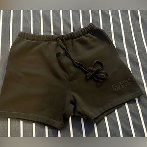 FOG Essentials Shorts Size XL